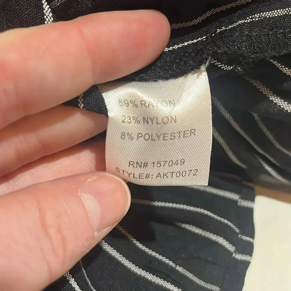 Fanco black and white assymetrical ruffle tank blouse small - Picture 8 of 9